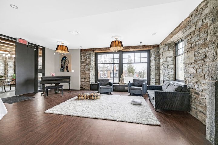 Hotel Interior 5 of 158