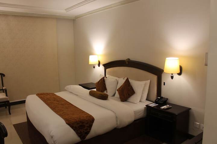 Room 30 of 30
