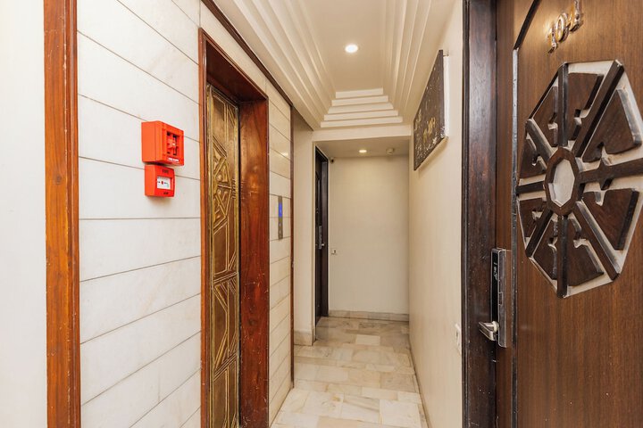 Room 49 of 90