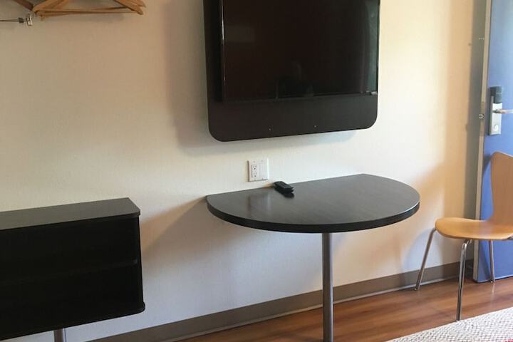 Room 10 of 52