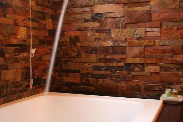 Hot Tub 19 of 26