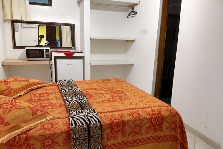 Room 6 of 63