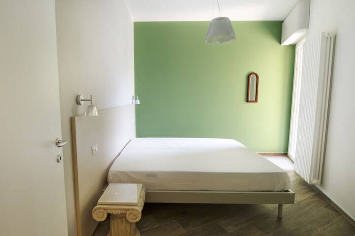Room 3 of 34
