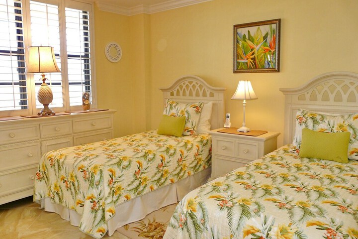 Room 3 of 52