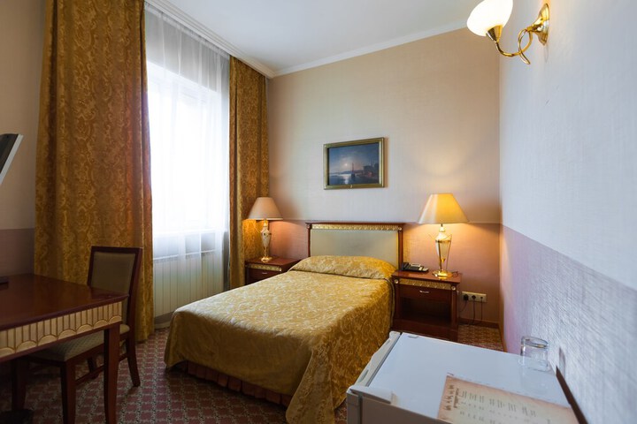 Room 16 of 92