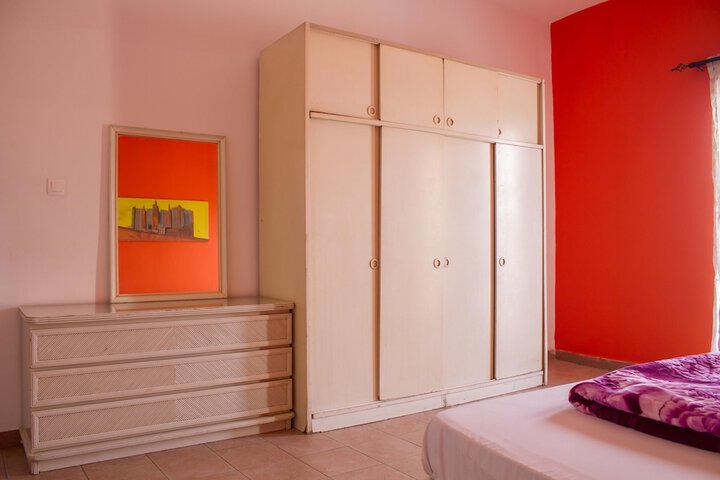 Room 34 of 109