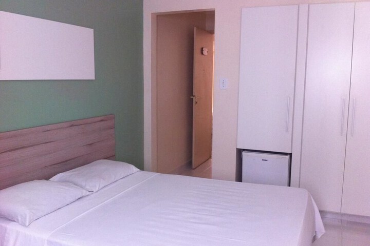 Room 3 of 27