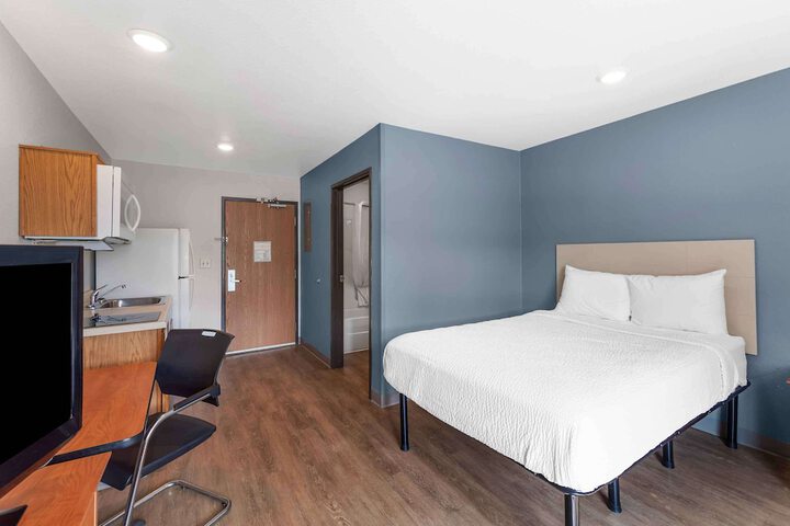 Studio with Double Bed (6 of 10)