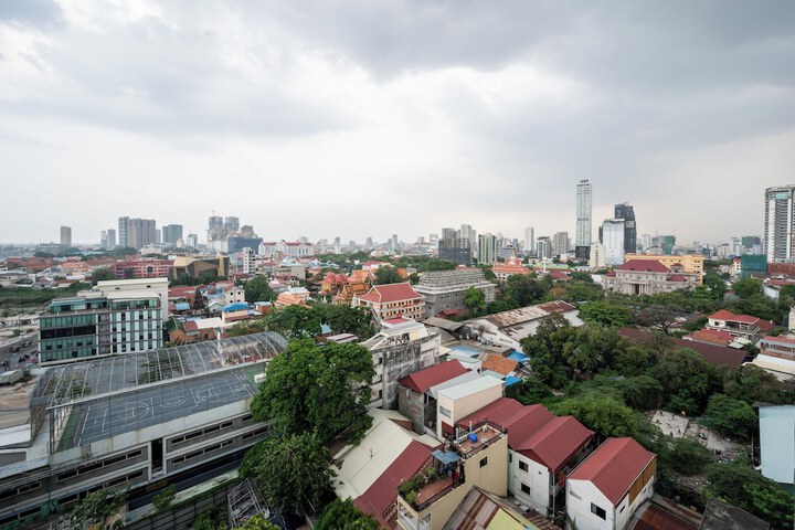 Room 35 of 48