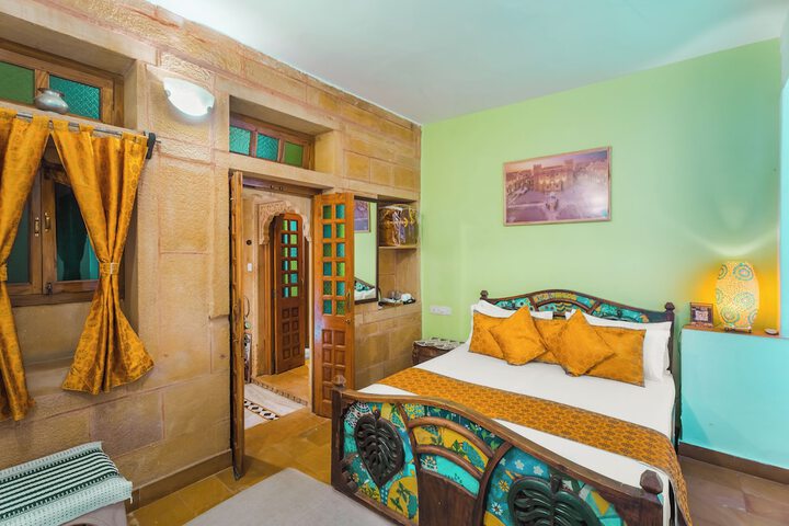 Room 15 of 29