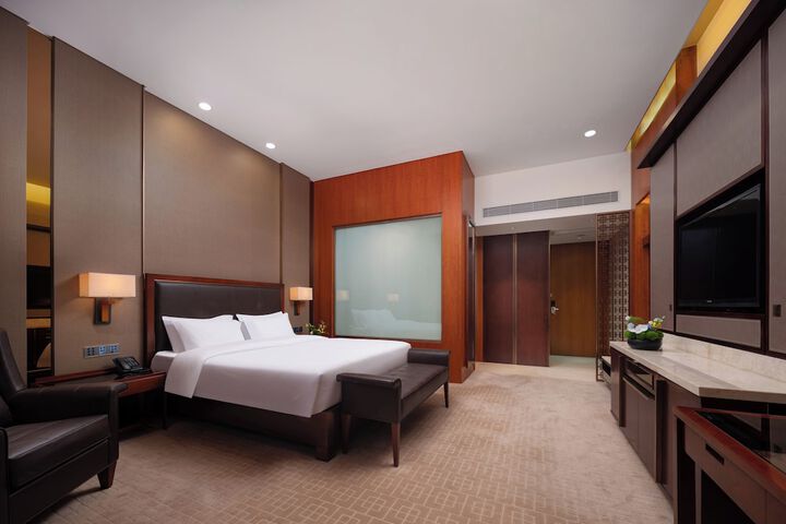Room 14 of 44