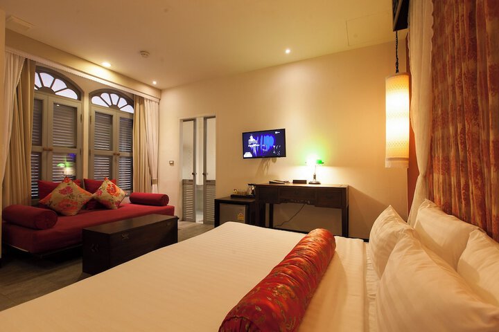 Room 6 of 44