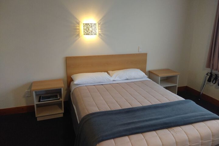 Room 10 of 35
