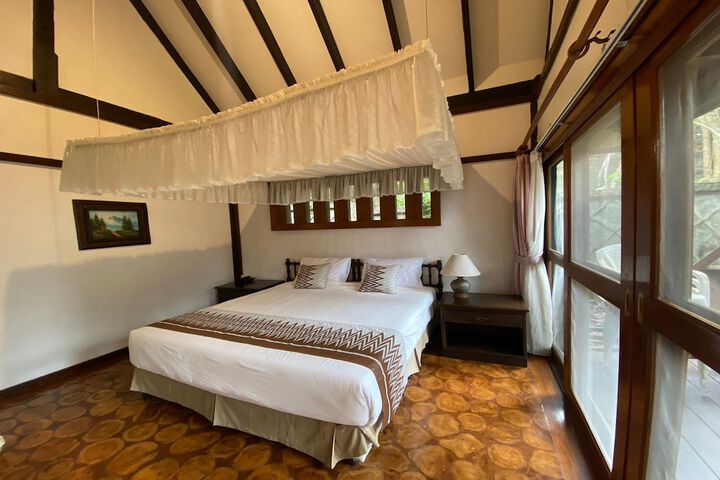 Room 20 of 53