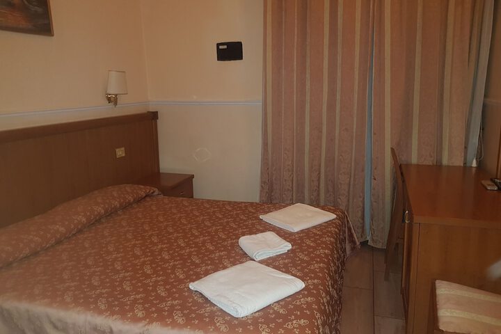 Room 47 of 73