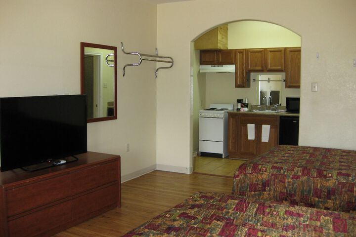 Room 6 of 22