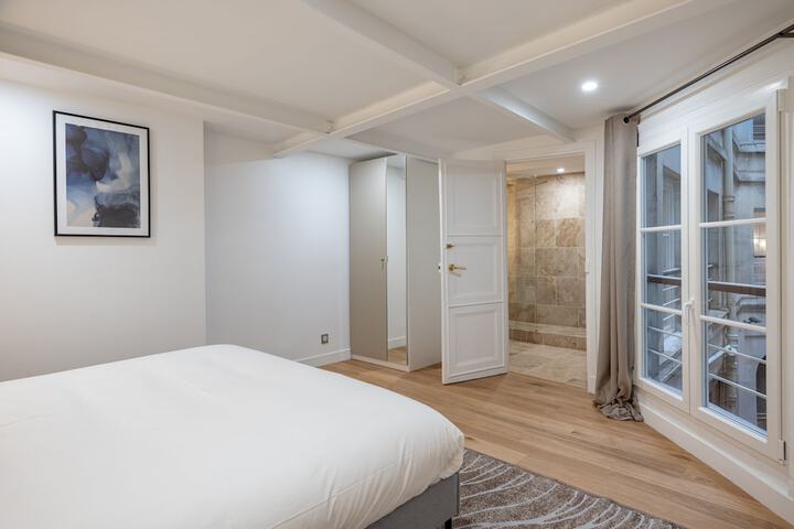 Room 6 of 188