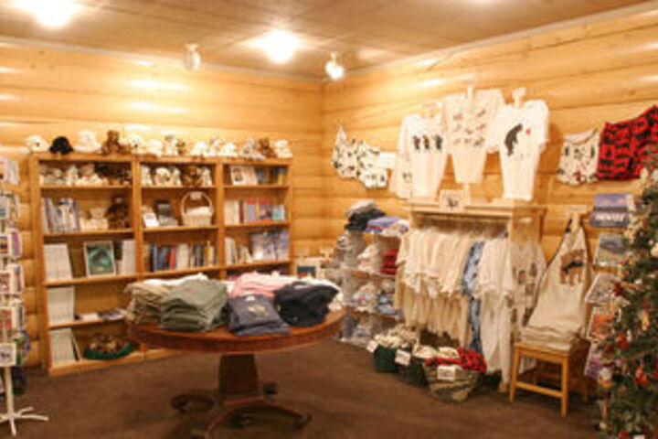Gift Shop 9 of 28