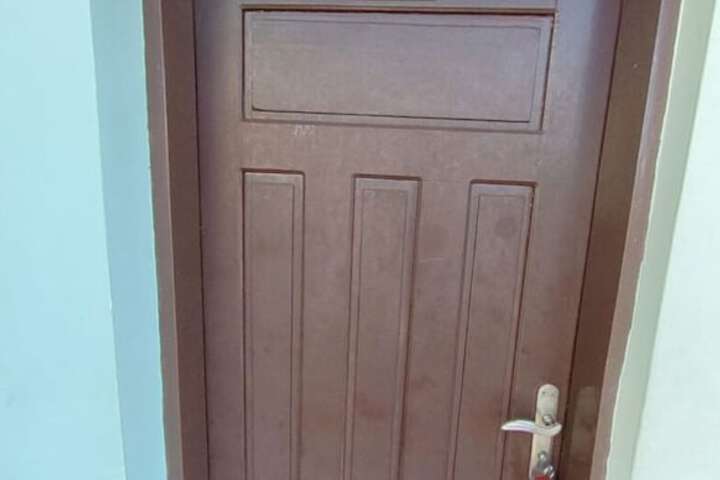 Room 19 of 82