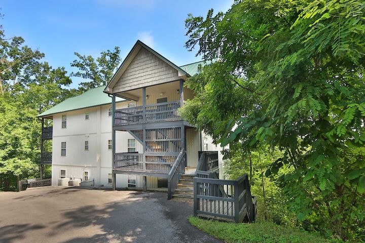 Pinnacle View 7A - Three Bedroom Chalet in Pigeon Forge, TN
