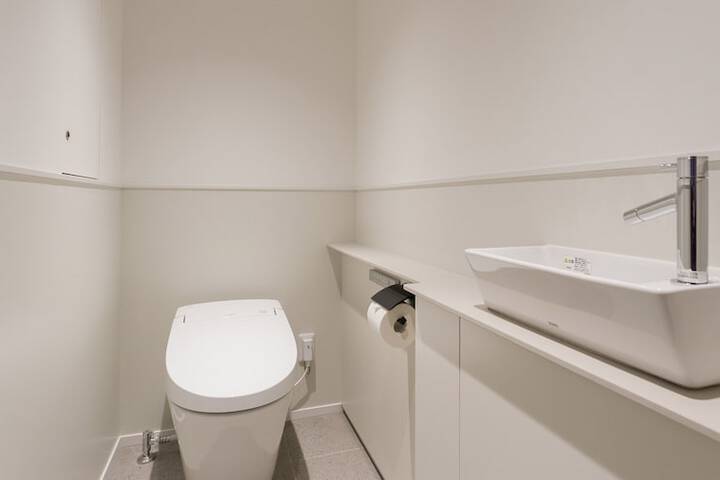 Room 62 of 111