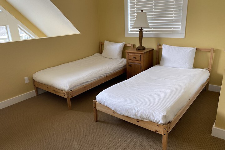 Room 45 of 543