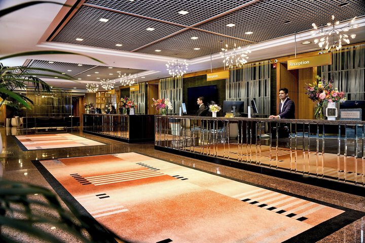 Entrance & Lobby