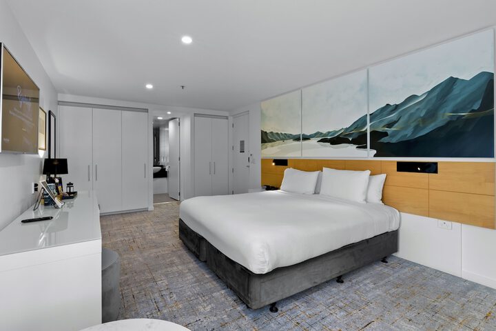 Room 7 of 54