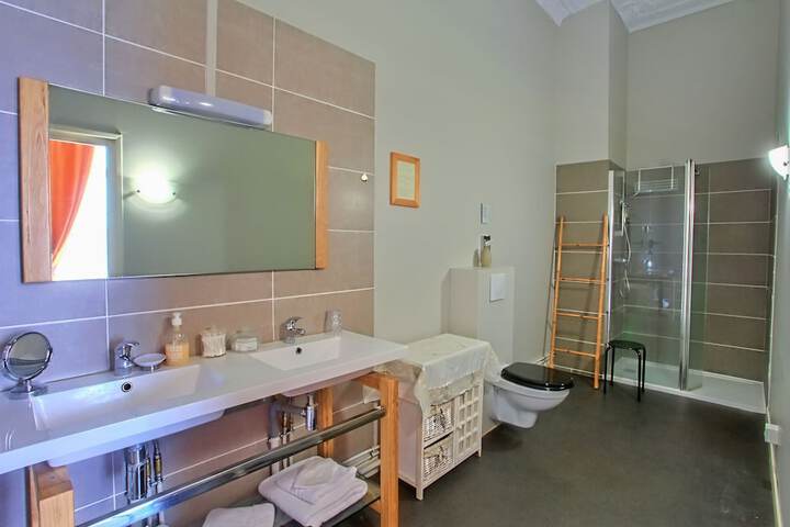Bathroom Interior Photo