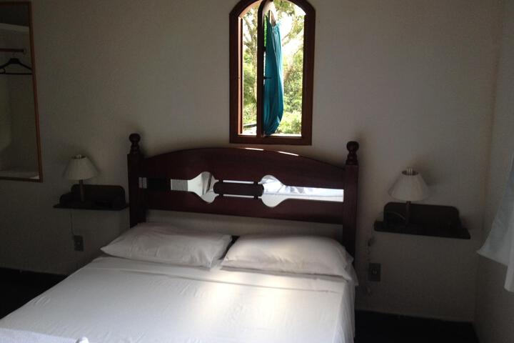Room 13 of 19