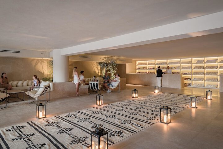 Hotel Interior 2 of 171