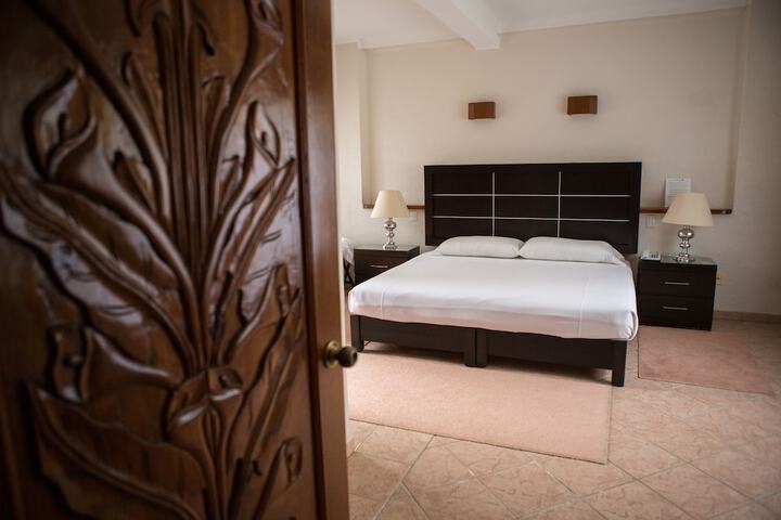Room 34 of 130