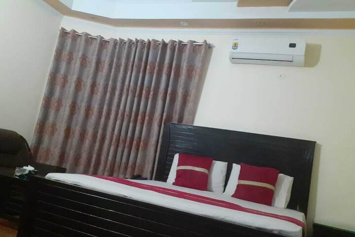Hotel Pak Inn Gulberg