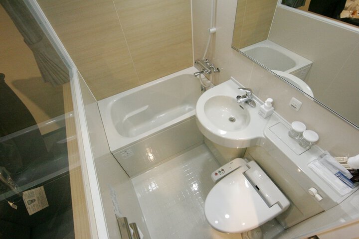 Clean Restrooms