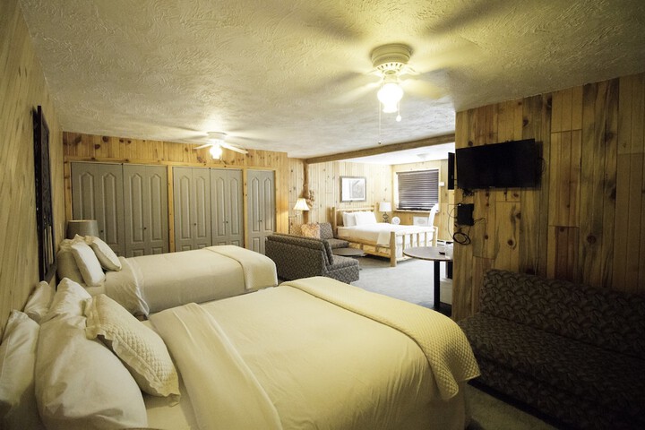 Room 12 of 43