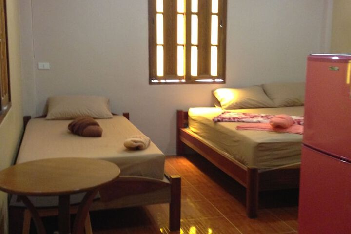 Room 7 of 25