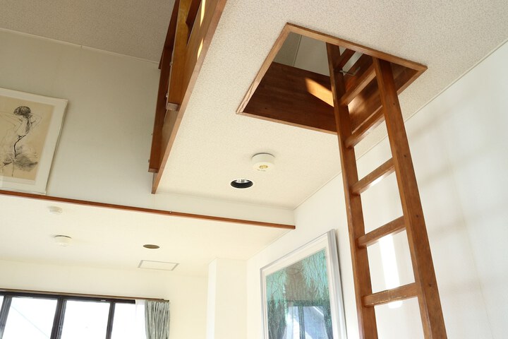 Room 4 of 74