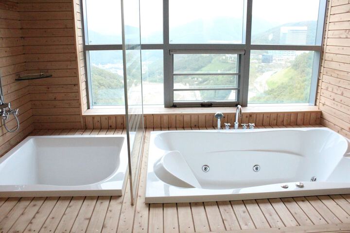Hot Tub 74 of 119