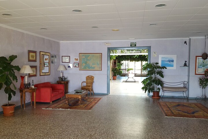 Guest Lobby