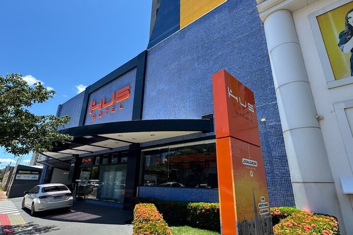 Hotel Exterior 64 of 78