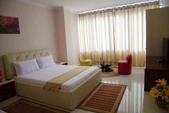 Room 15 of 26