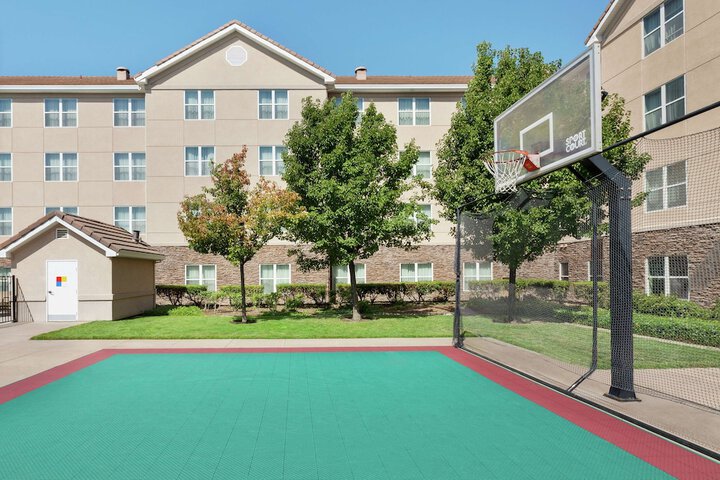 Sport court