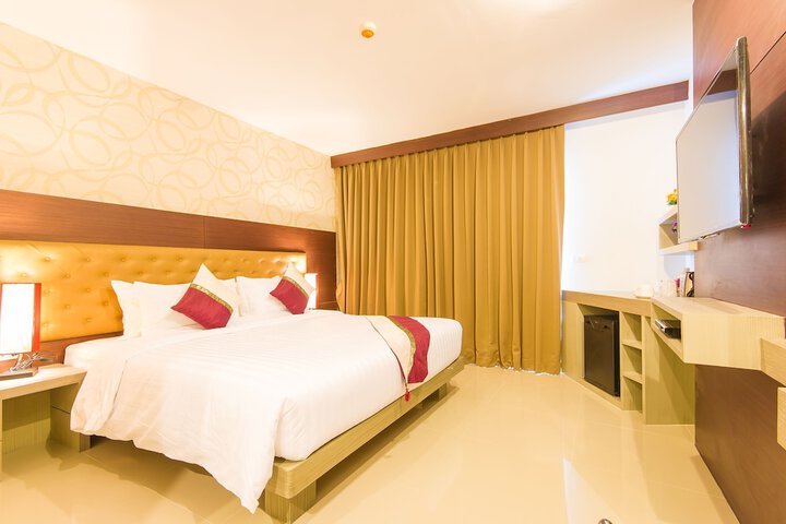 Room 4 of 39