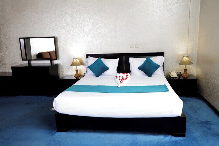 Room 19 of 25