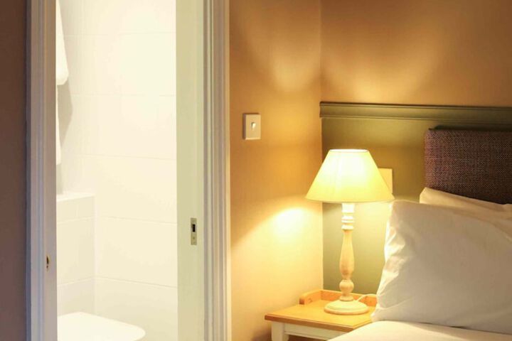 Room 30 of 44