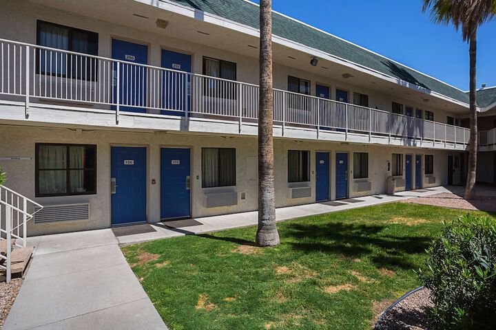 Property Grounds 36 of 49