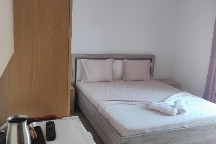 General 8 of 48