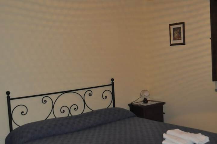 Room 2 of 50