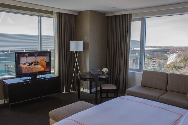 Room 12 of 48