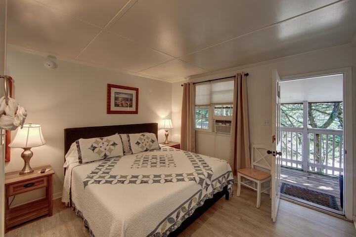 Room 200 of 309